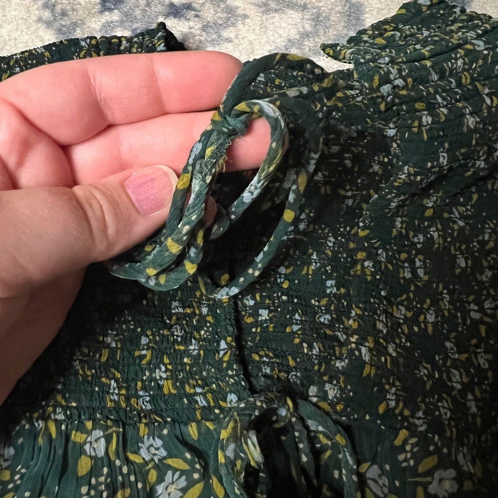 Free People Floral Smocked Crinkle Blouse Green Long Sleeve Ruffle Top XL - Picture 8 of 10